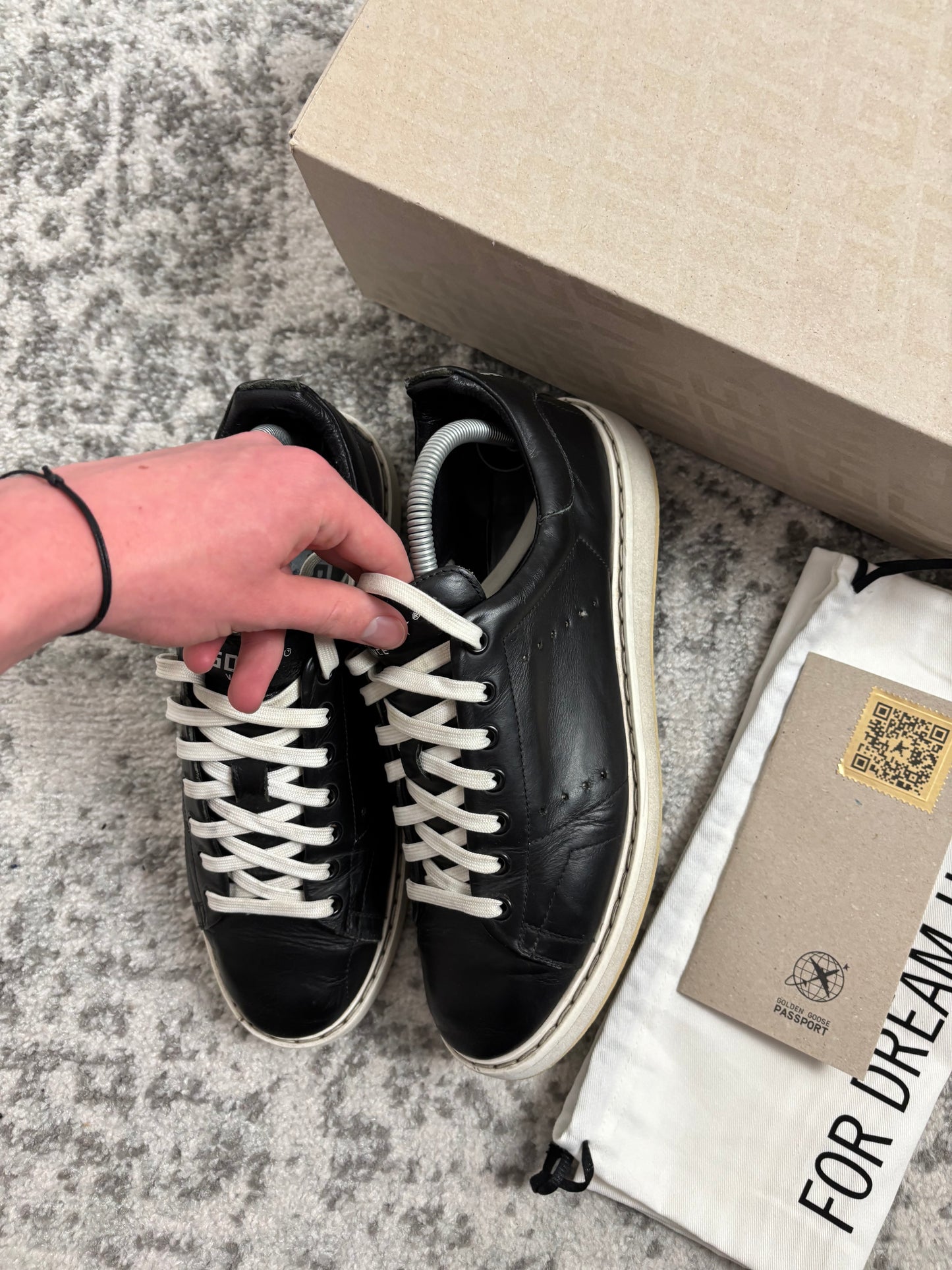 Golden goose noir super star