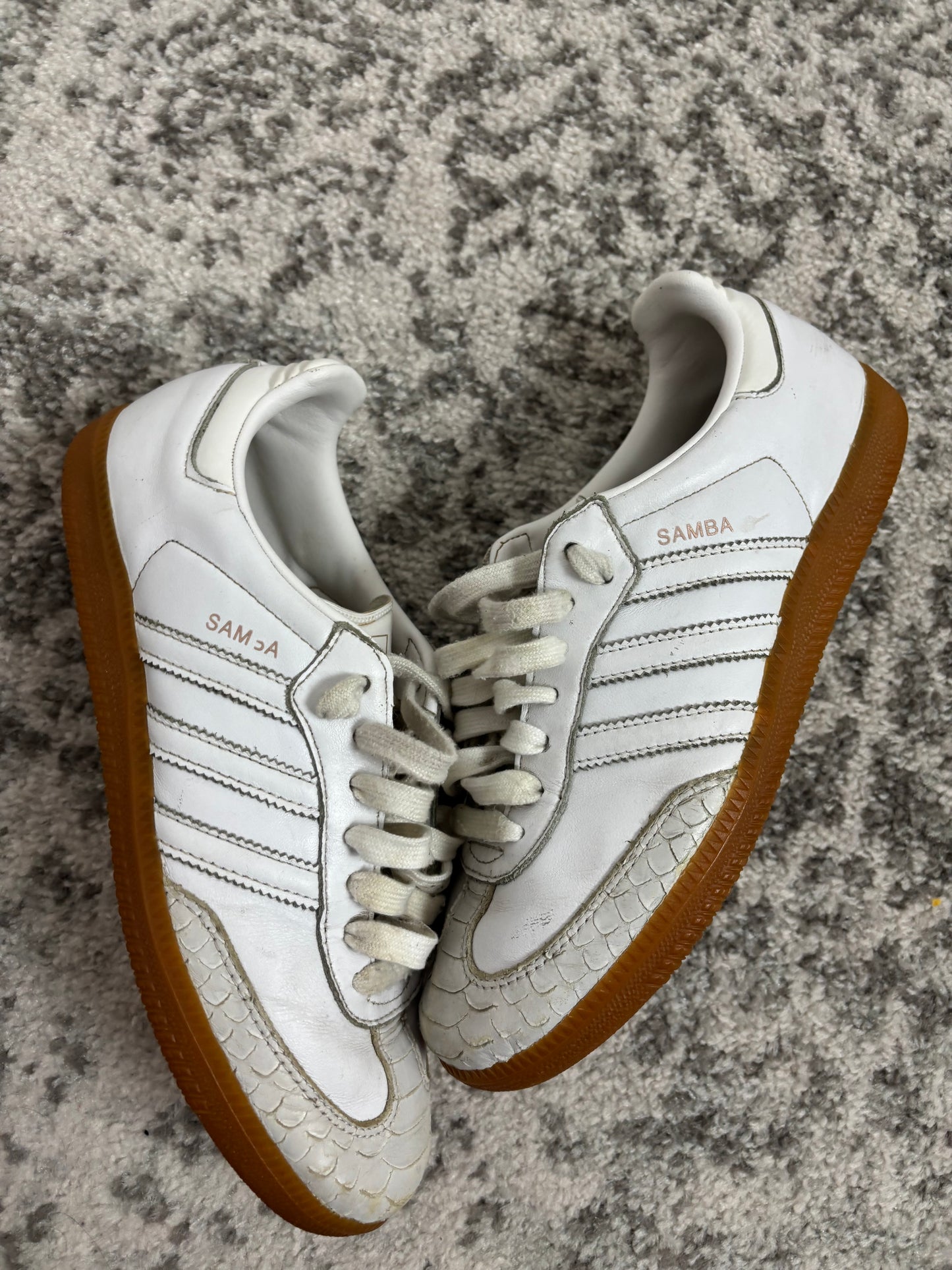 Adidas, samba, motif crocodile blanche