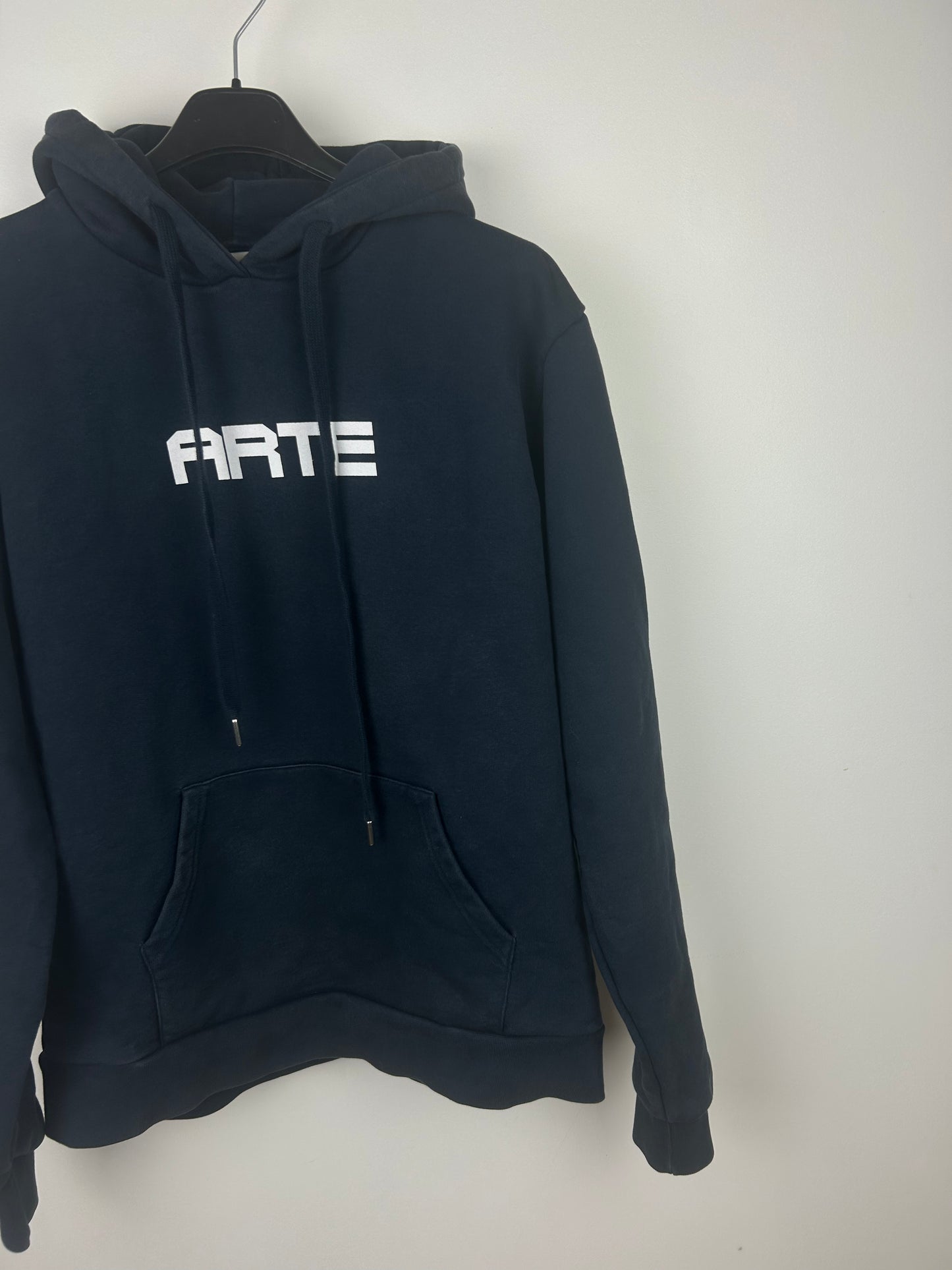 Pull à capuche Arte