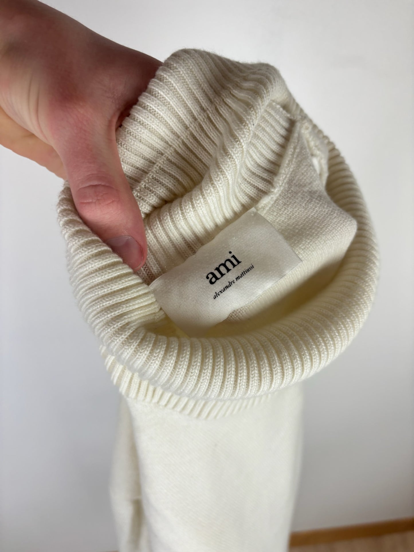 Pull col roulé AMI Paris